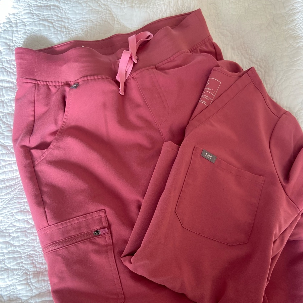 FIGS quart pink set